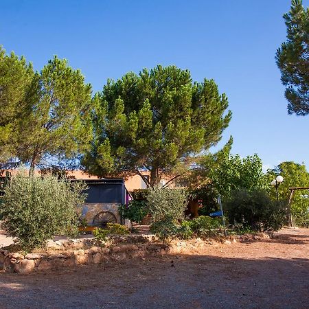 בית הארחה Villamalea 	La Derrubia מראה חיצוני תמונה