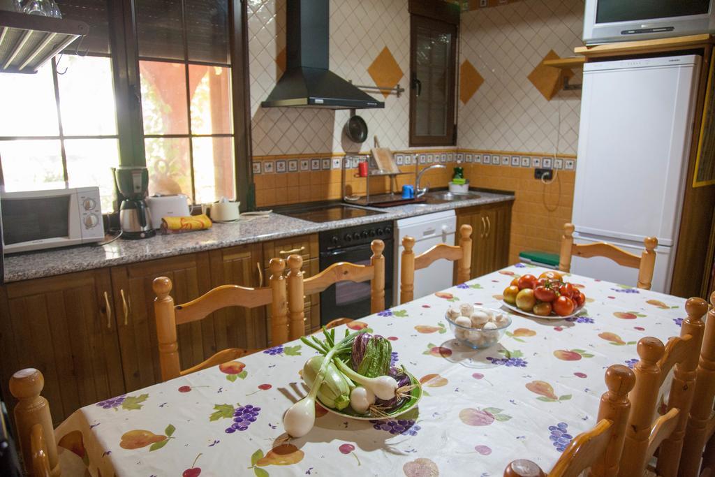 בית הארחה Villamalea 	La Derrubia מראה חיצוני תמונה